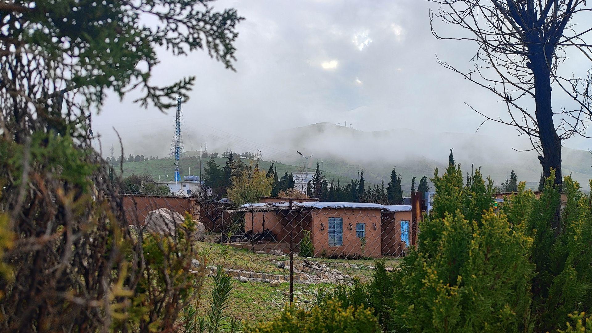 کەشناسی، ئەمڕۆ باران دەبارێت و هەورەبروسکەی لەگەڵدایە