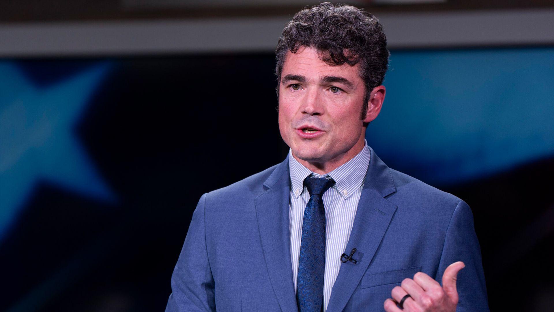 جۆ کێنت: ترەمپ پێیوایە هەڕەشەی وێرانکاری لە ئێران دەکات، بەڵام لە راستیدا ئەمریکا لە مەترسیدایە