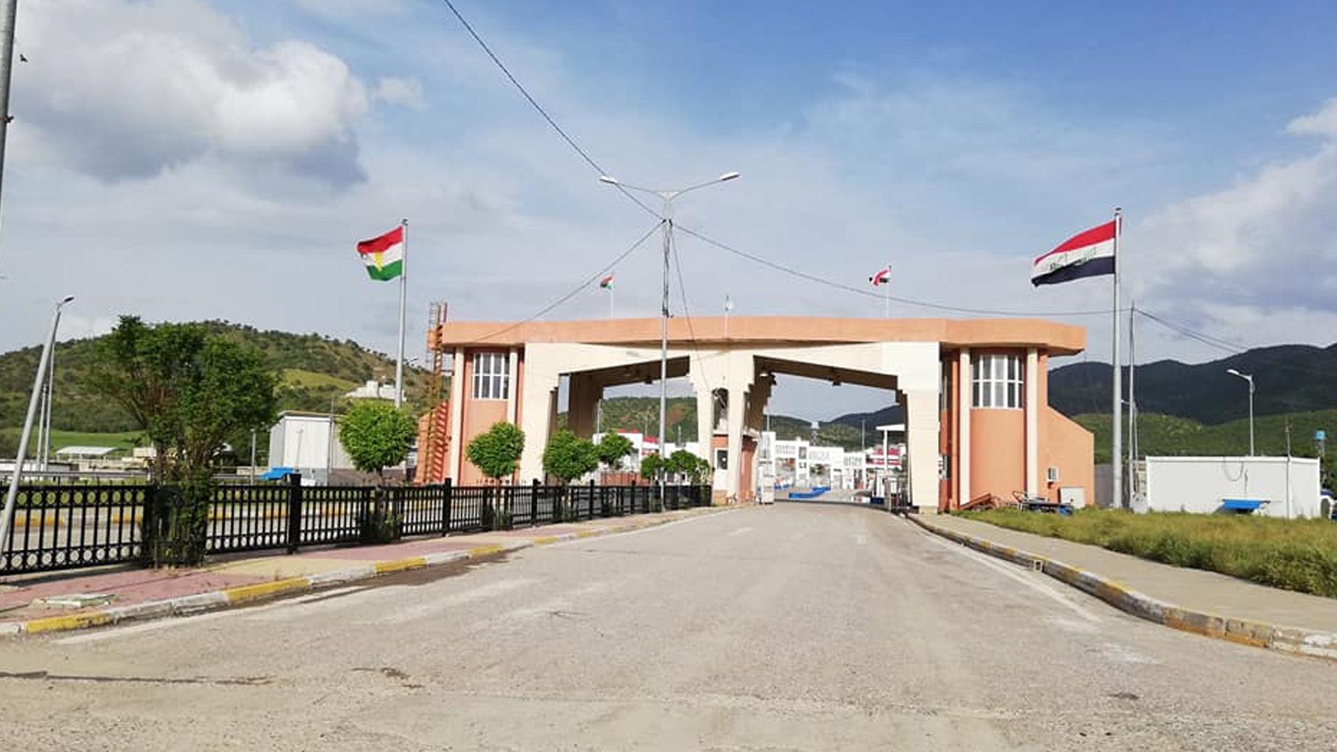 هاتوچۆی گەشتیاری لە دەروازەی نێودەوڵەتیی باشماخ راگیرا